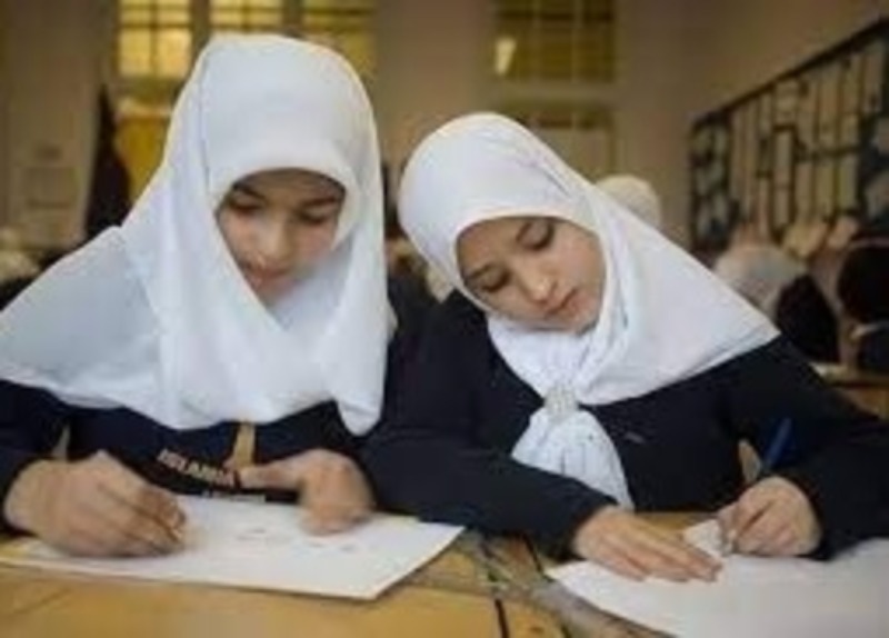 Как должна выглядеть мусульманская школьная форма