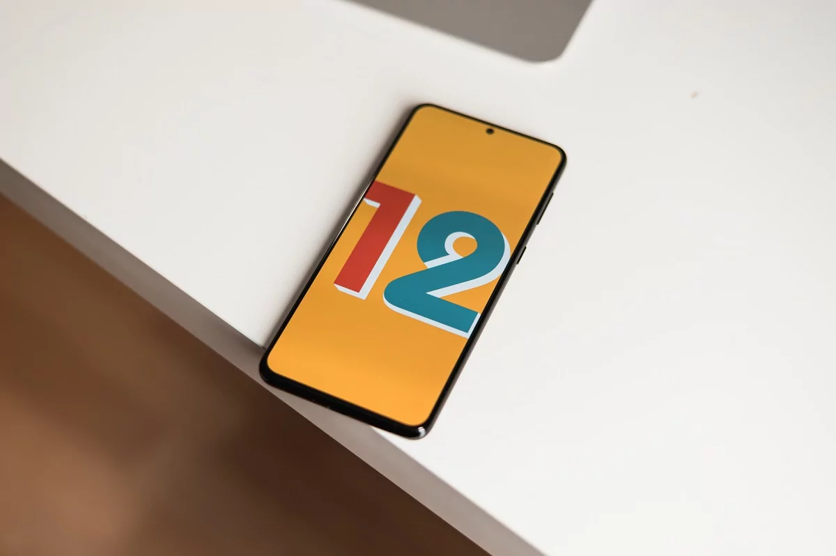 Что значит на Android 12 «Разрешить откладывать уведомления»